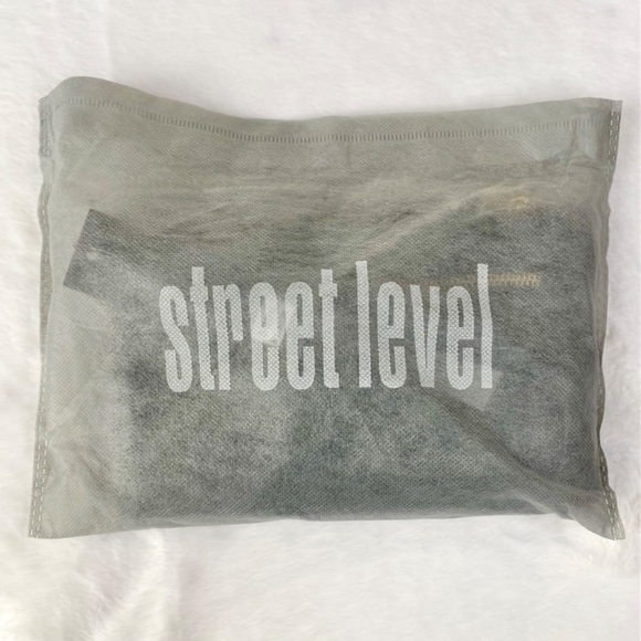 NWT Francesca’s Collection Black Slim Crossbody Bag or Clutch with Gold Chain - Picture 14 of 14